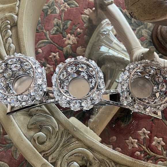 Beautiful 3 candle holder decoration for home just like new - Picture 3 of 4